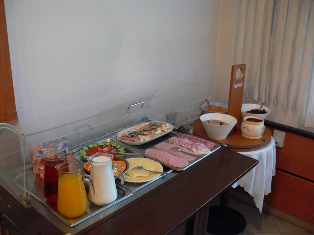 Hid Hotel Budapest Ngoại thất bức ảnh